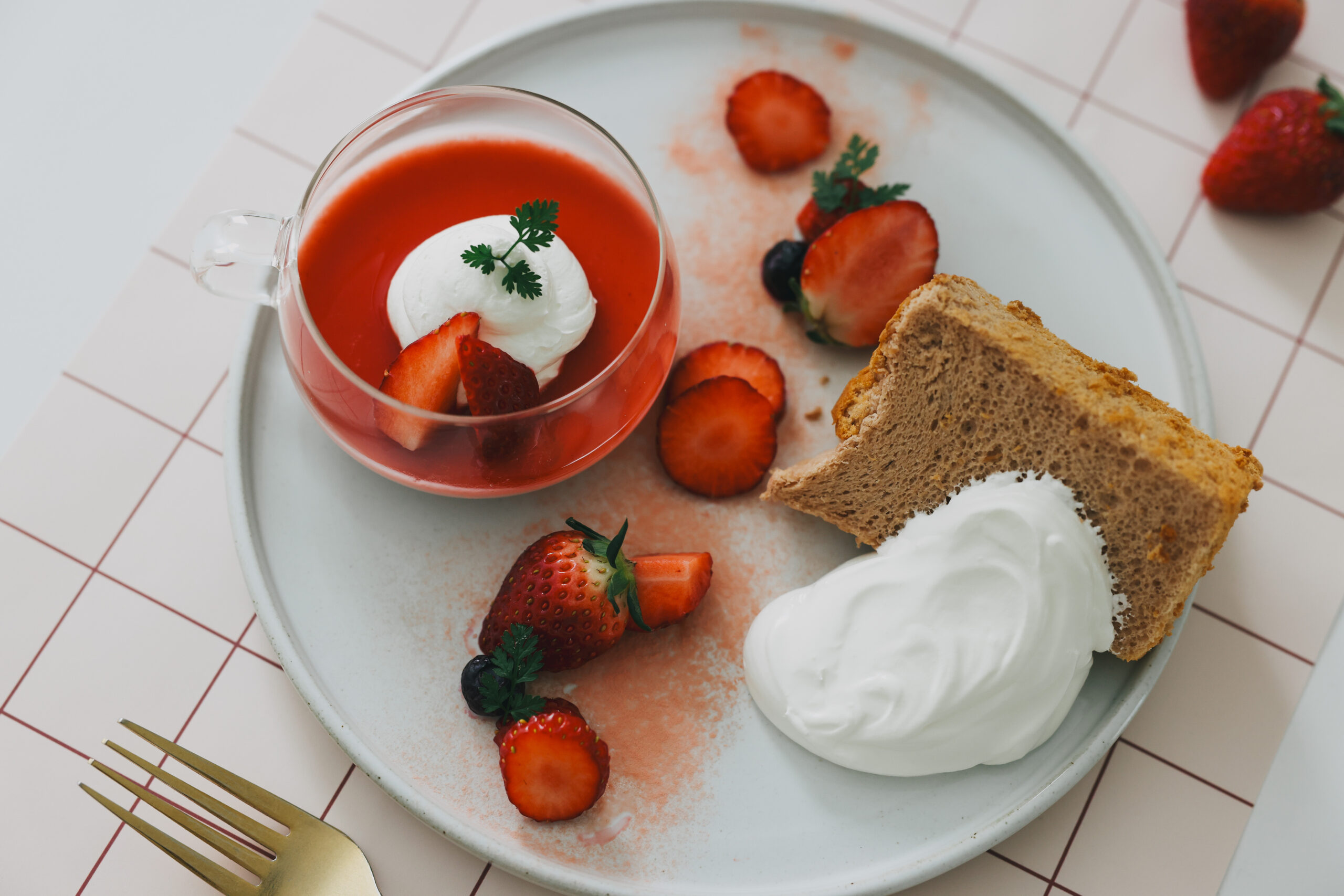 Strawberry Party Time🍓